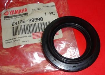 Сальник заднего кулака (ступицы) квадроцикла Yamaha 450 660 700 1000 Rhino YXZ 93106-38800-00