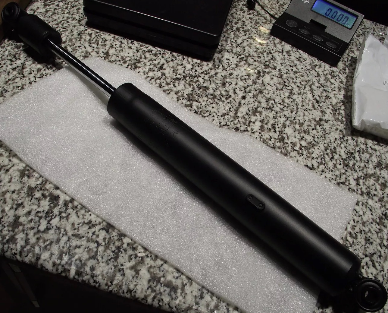 Амортизатор задний квадроцикла BRP Can-Am Outlander G2 (2019+) 706003033