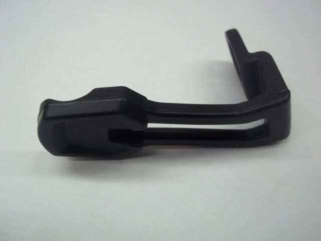 Резинка крепления пластика (правая) снегохода BRP Ski-Doo 1200 900 ACE 600 ACE Expedition GSX MXZ Renegade Grand Touring 517304919 SM-12510