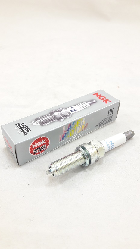 Свеча зажигания NGK LMAR9AI-8 для BRP Can-am Maverick X3 415130363 715900492