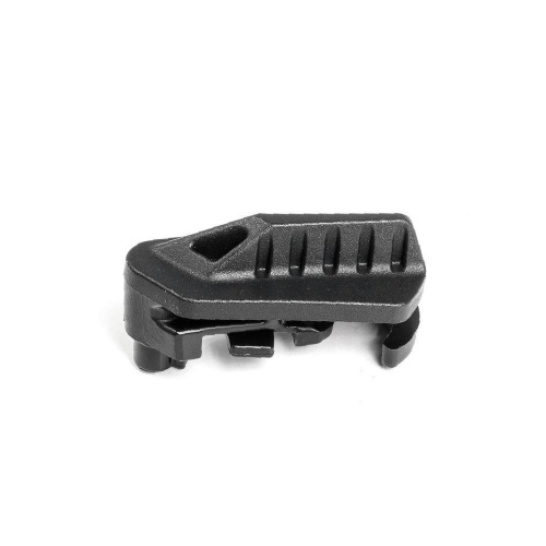 Крепление пластика правое для снегохода BRP Ski-Doo MXZ Freeride Summit Renegade Grand Touring 517305773